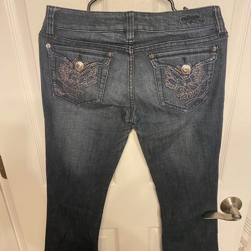 Super cute , tight and stretchy jeans